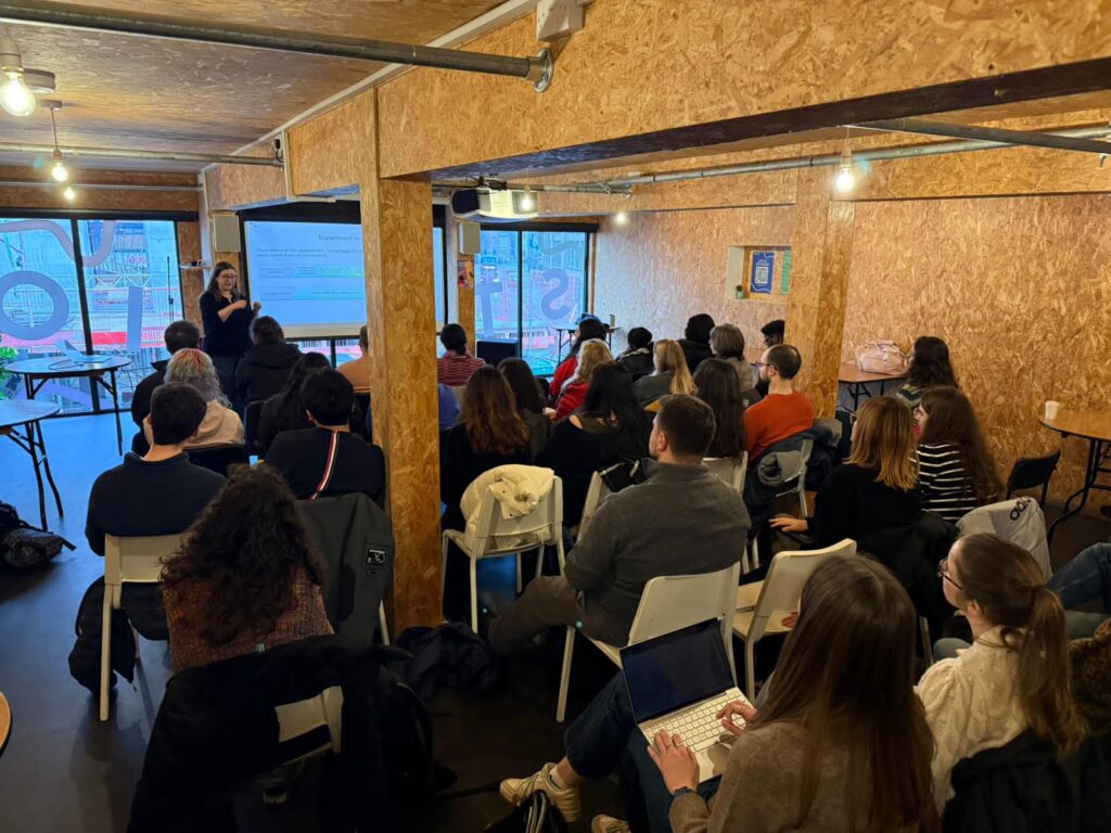 People attending the transcriptomics workshop.